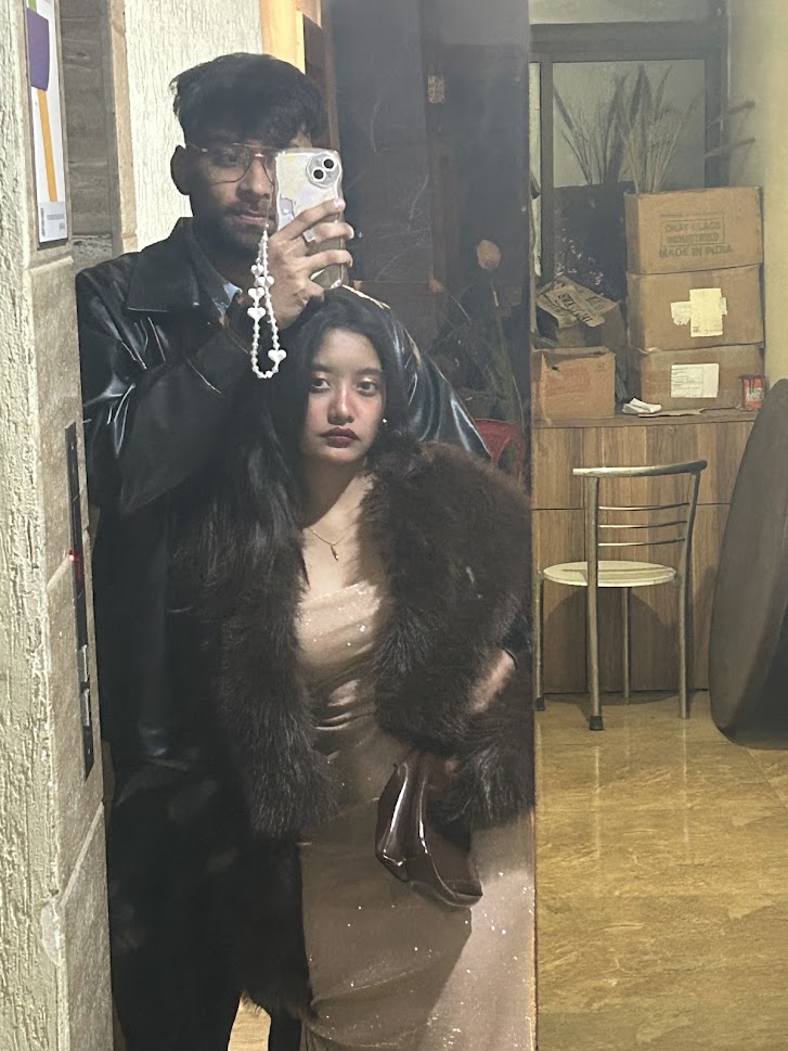 Mirror selfie dressed up for an evening out
